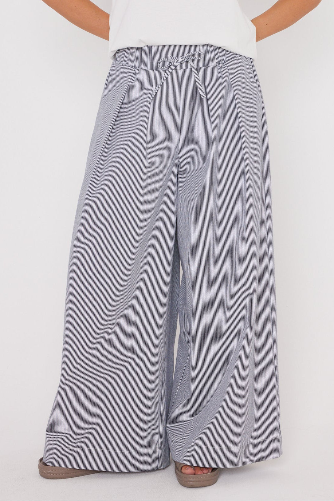TERI Pants Navy Stripe