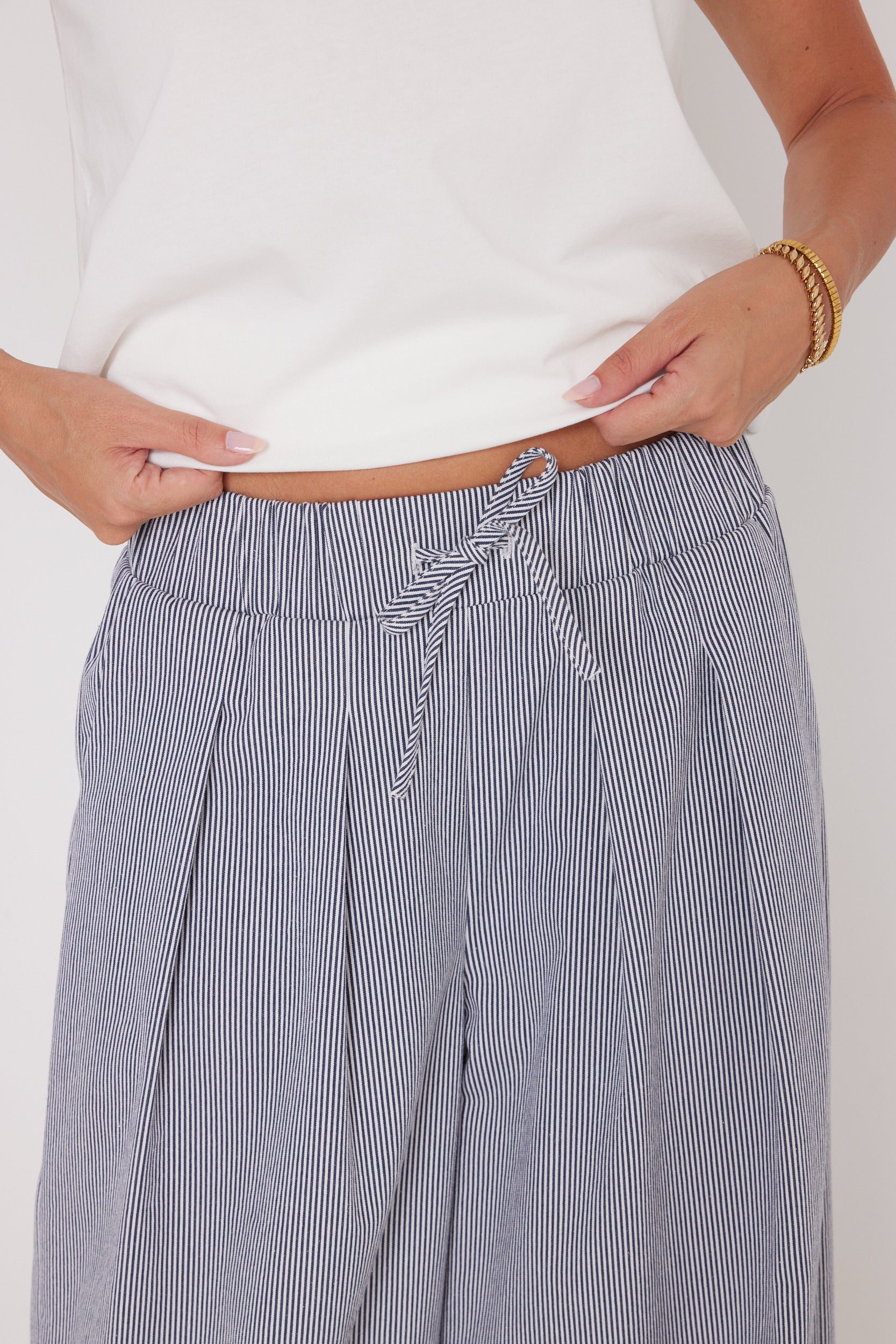 TERI Pants Navy Stripe