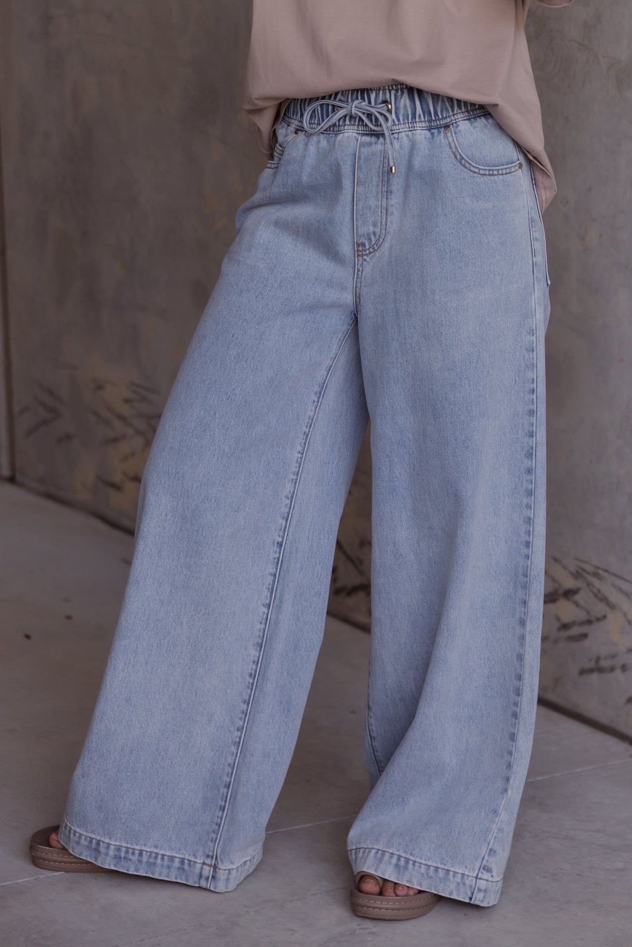 CASEY Jeans Light Blue Wash Denim