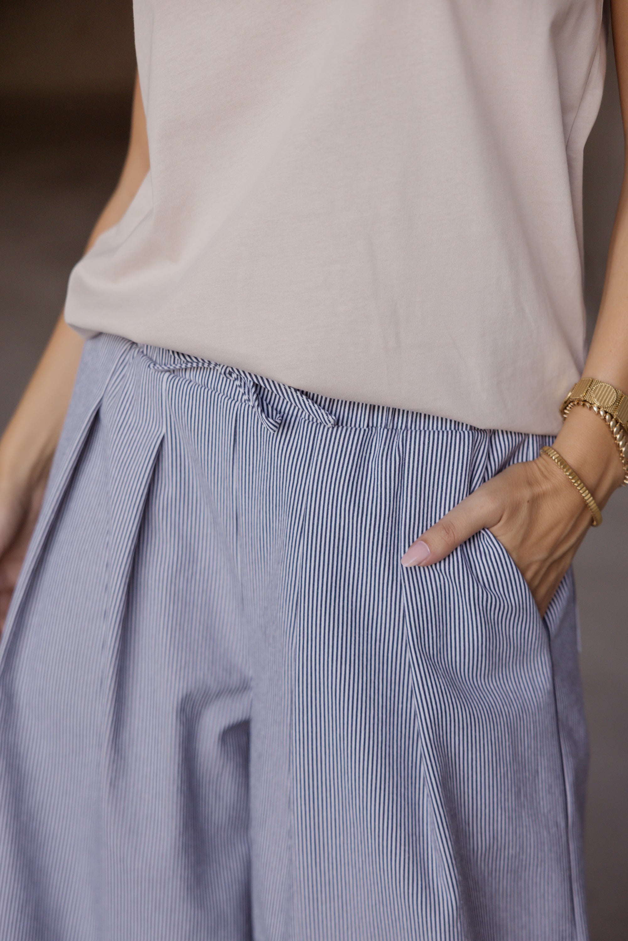 TERI Pants Navy Stripe