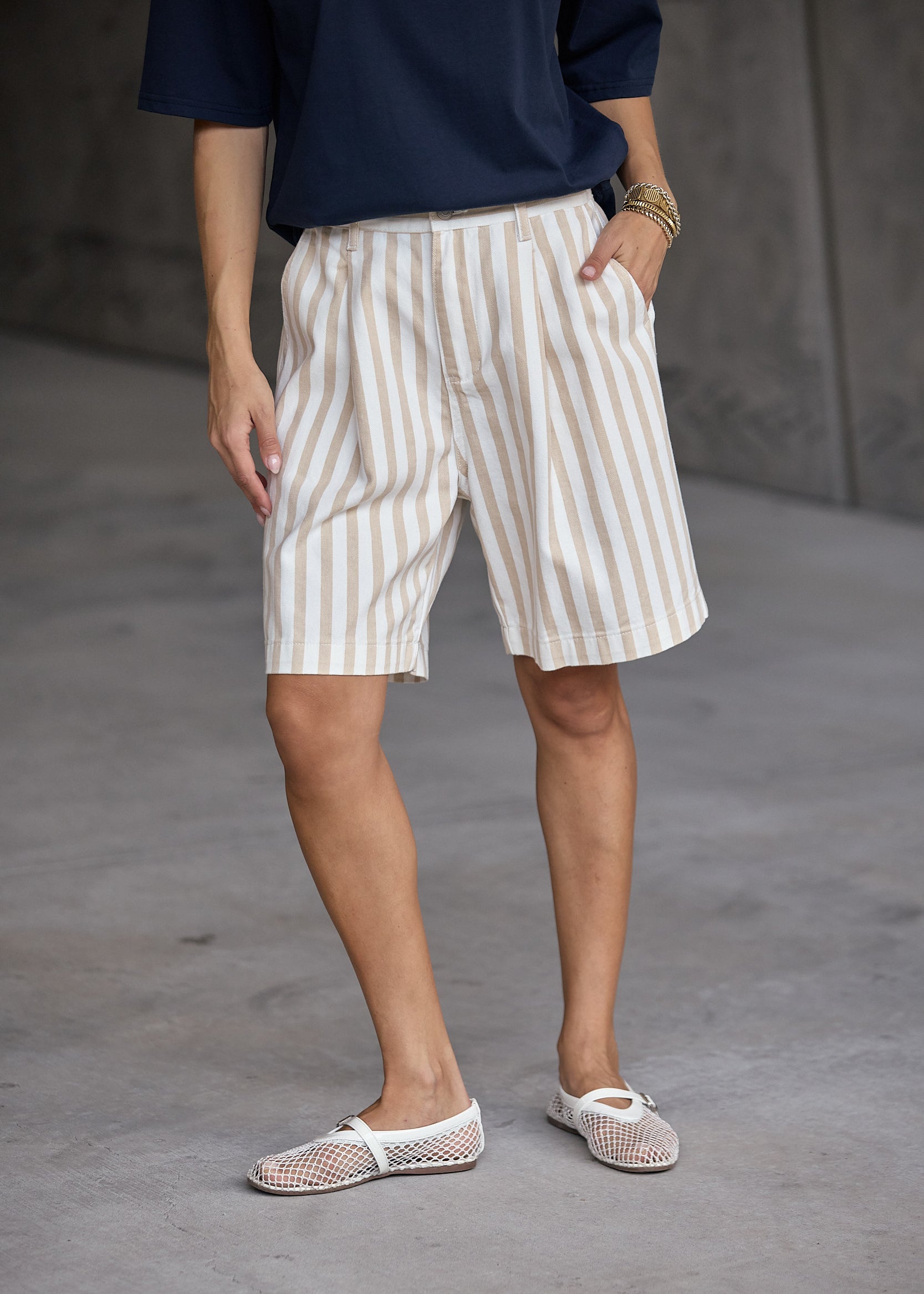 HARVEY Shorts Beige Stripe