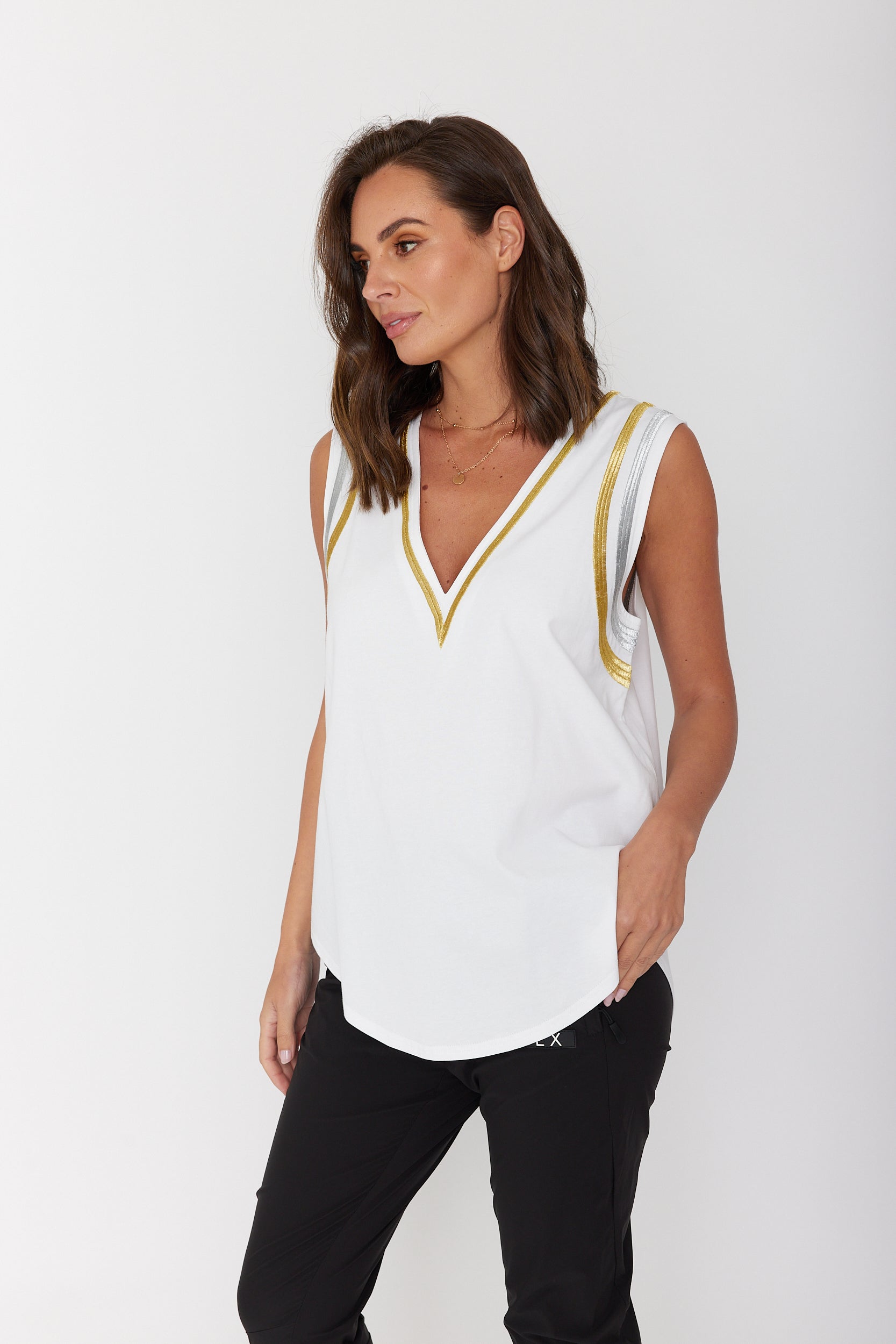 JOBAK Singlet White & Metallic