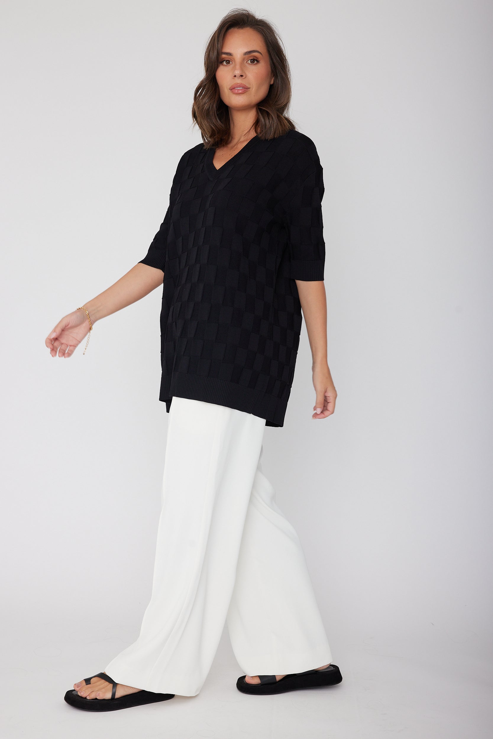 LUX V Knit Top Black