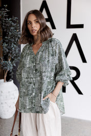 MEEKA Blouse Emerald Textured Print