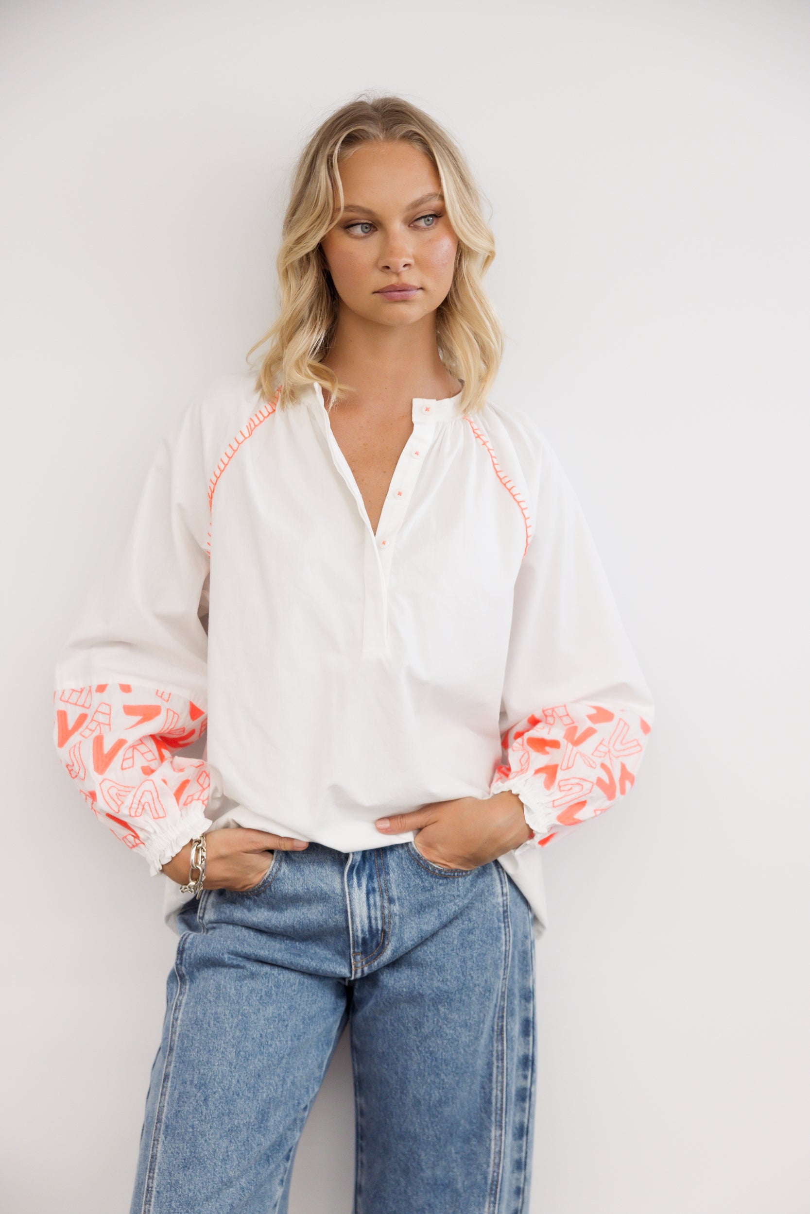 ZOEY Blouse White/Fluro Orange