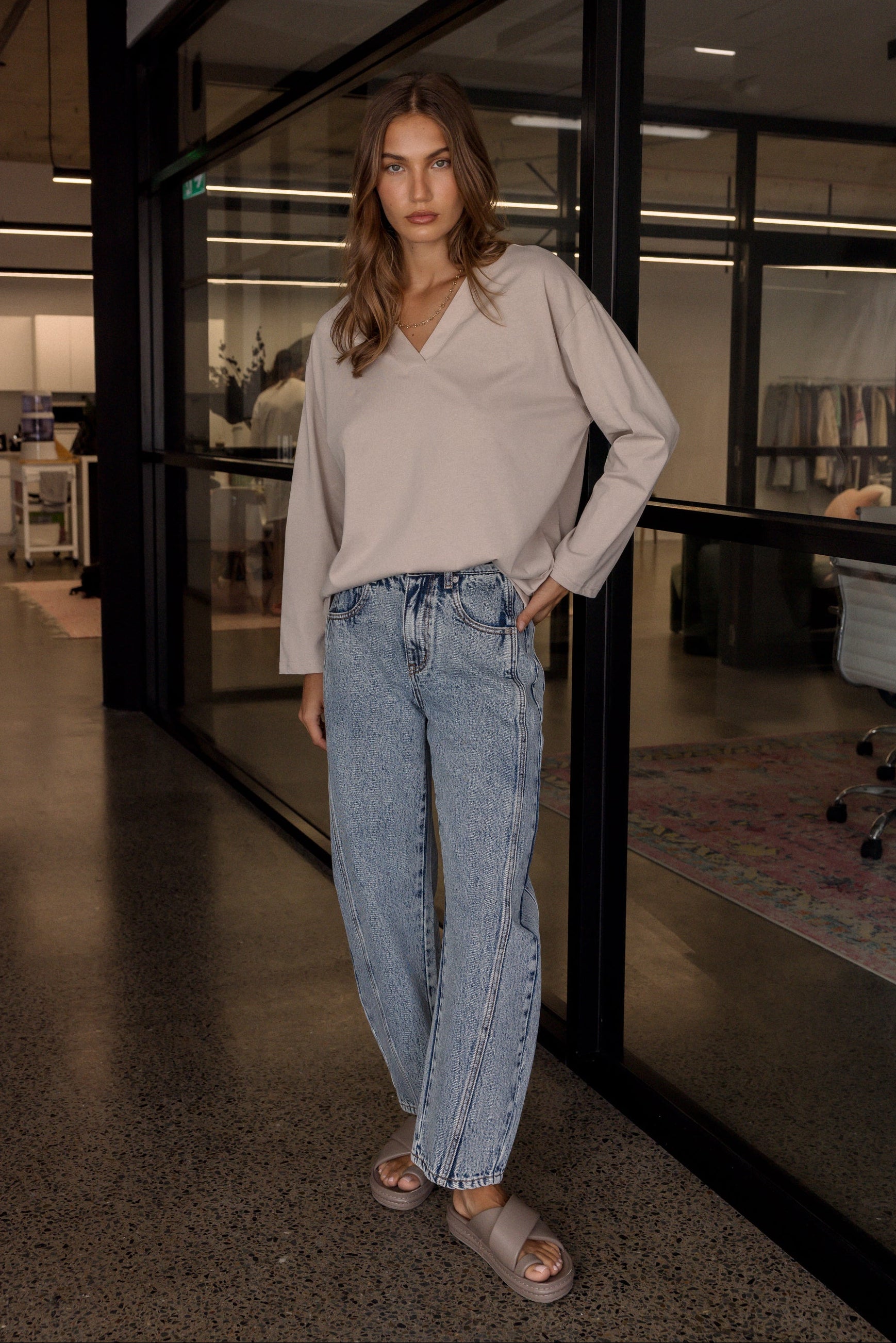 NIX V Long Sleeve Top Stone