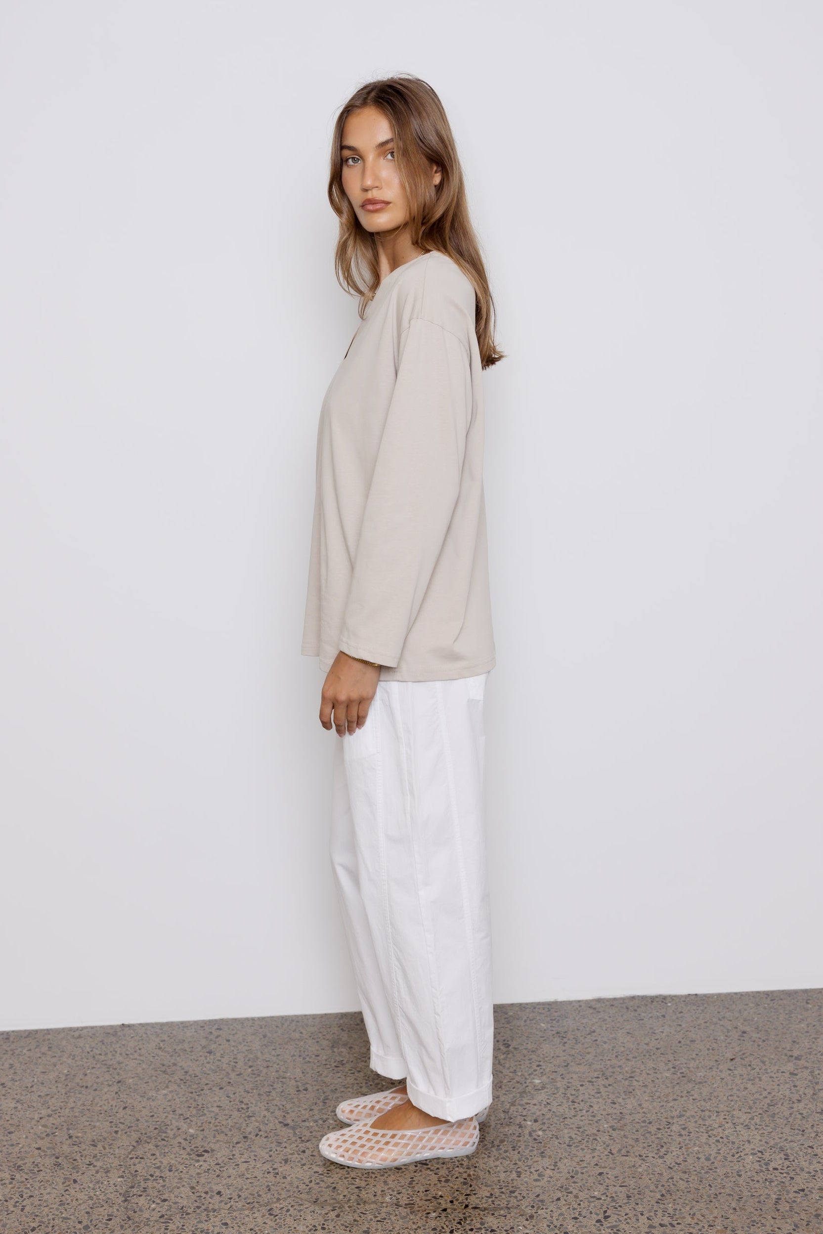 NIX V Long Sleeve Top Stone