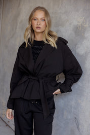 SOREN Soft Cropped Trench Black