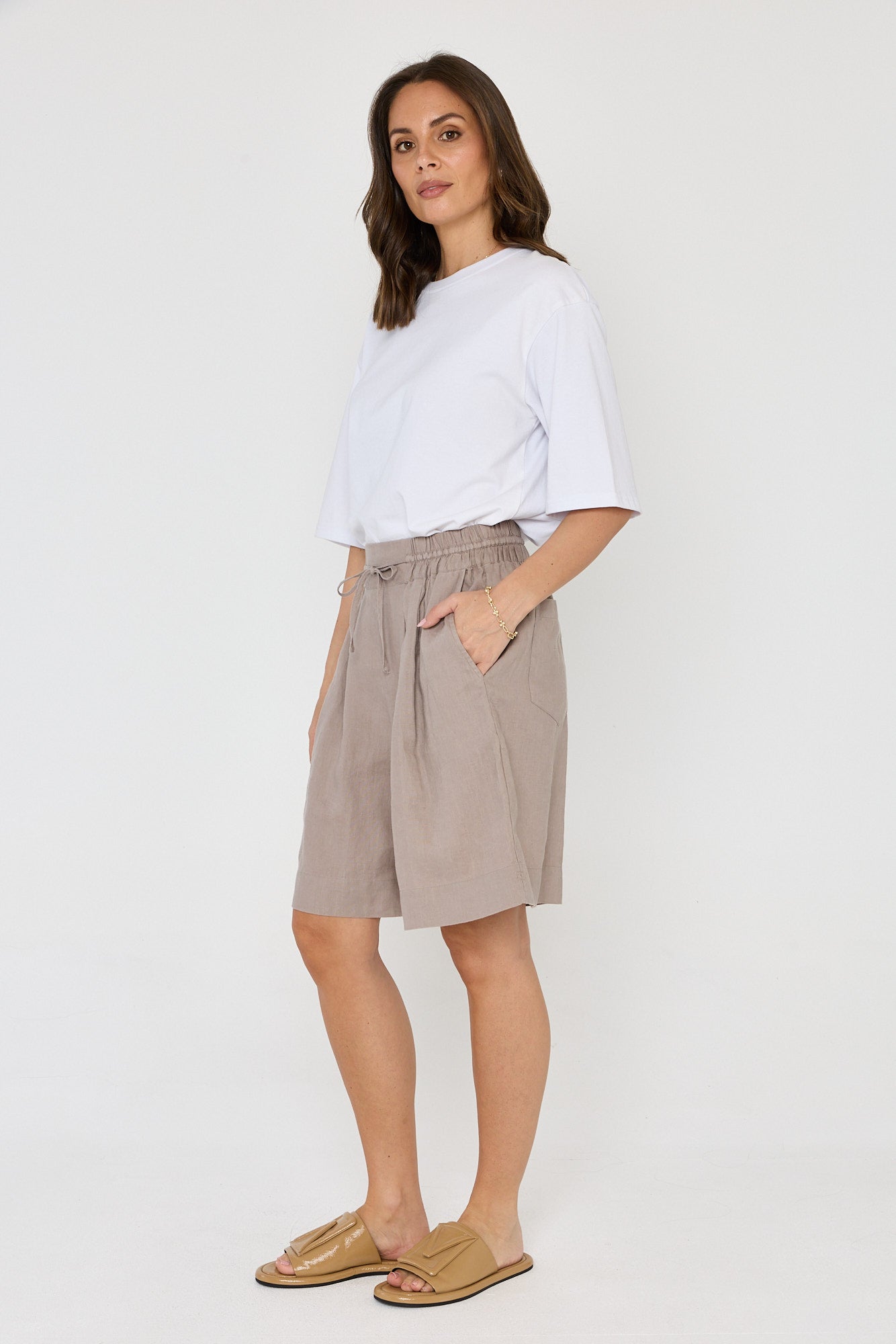 ADELE Shorts Taupe