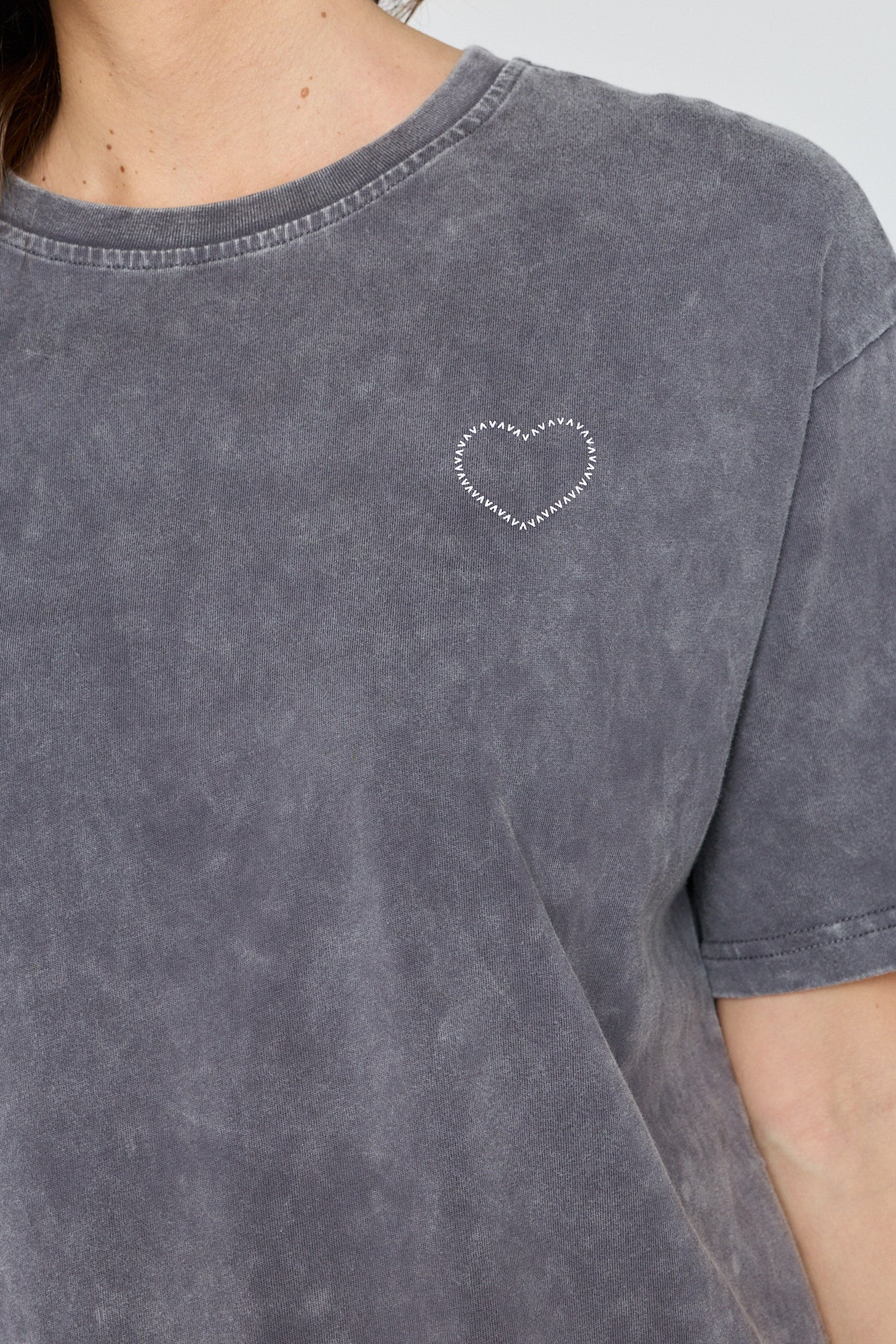 HEARTY T-Shirt Grey