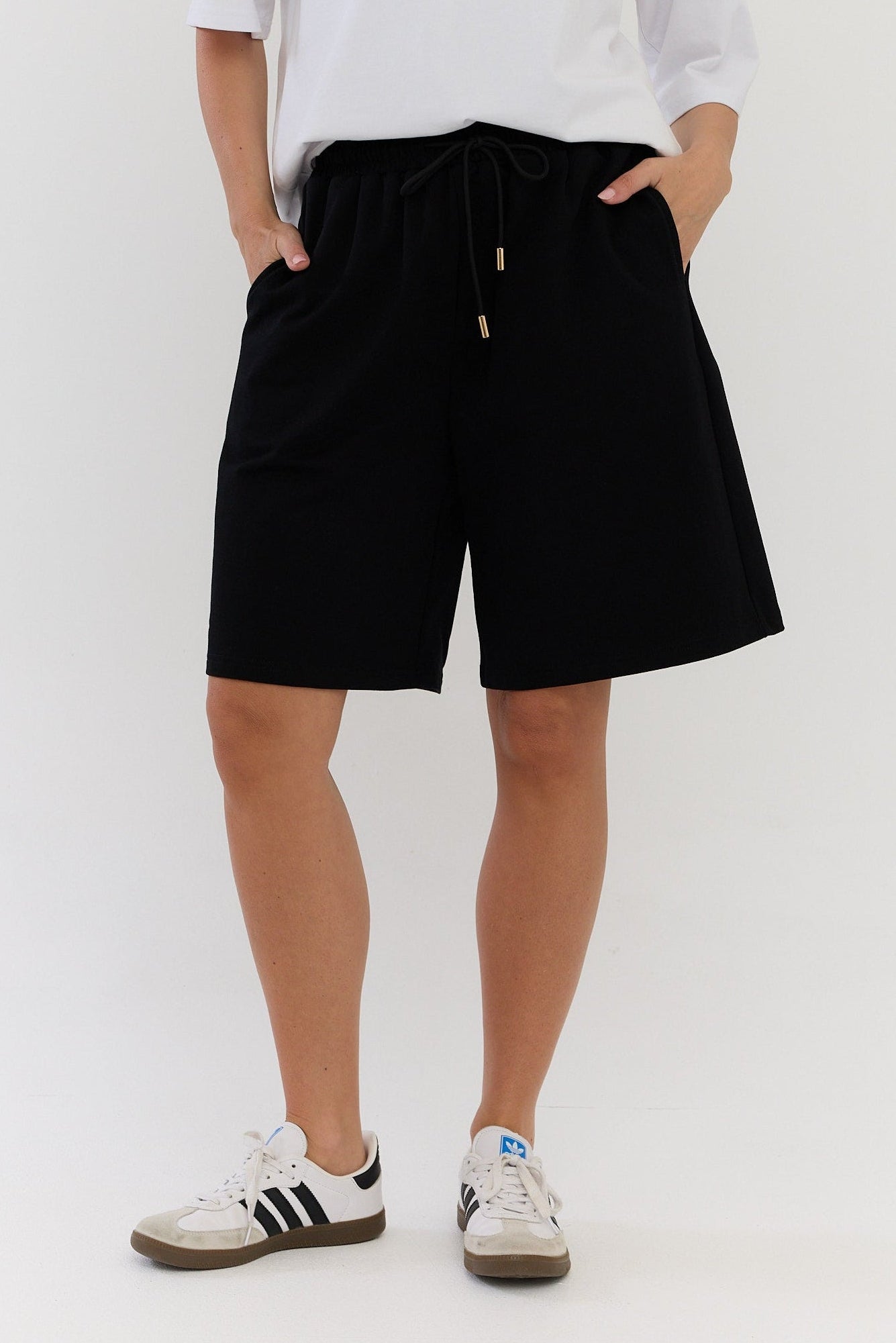 BLAX Shorts Black