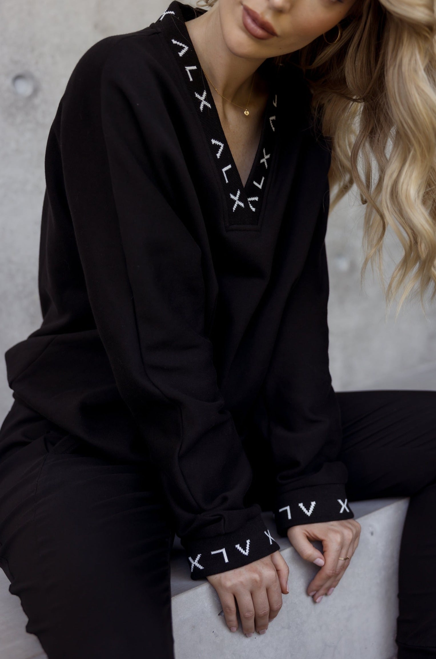 SPENCIE Jumper Black