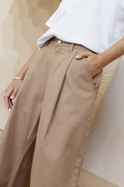SUGA Jeans Brown