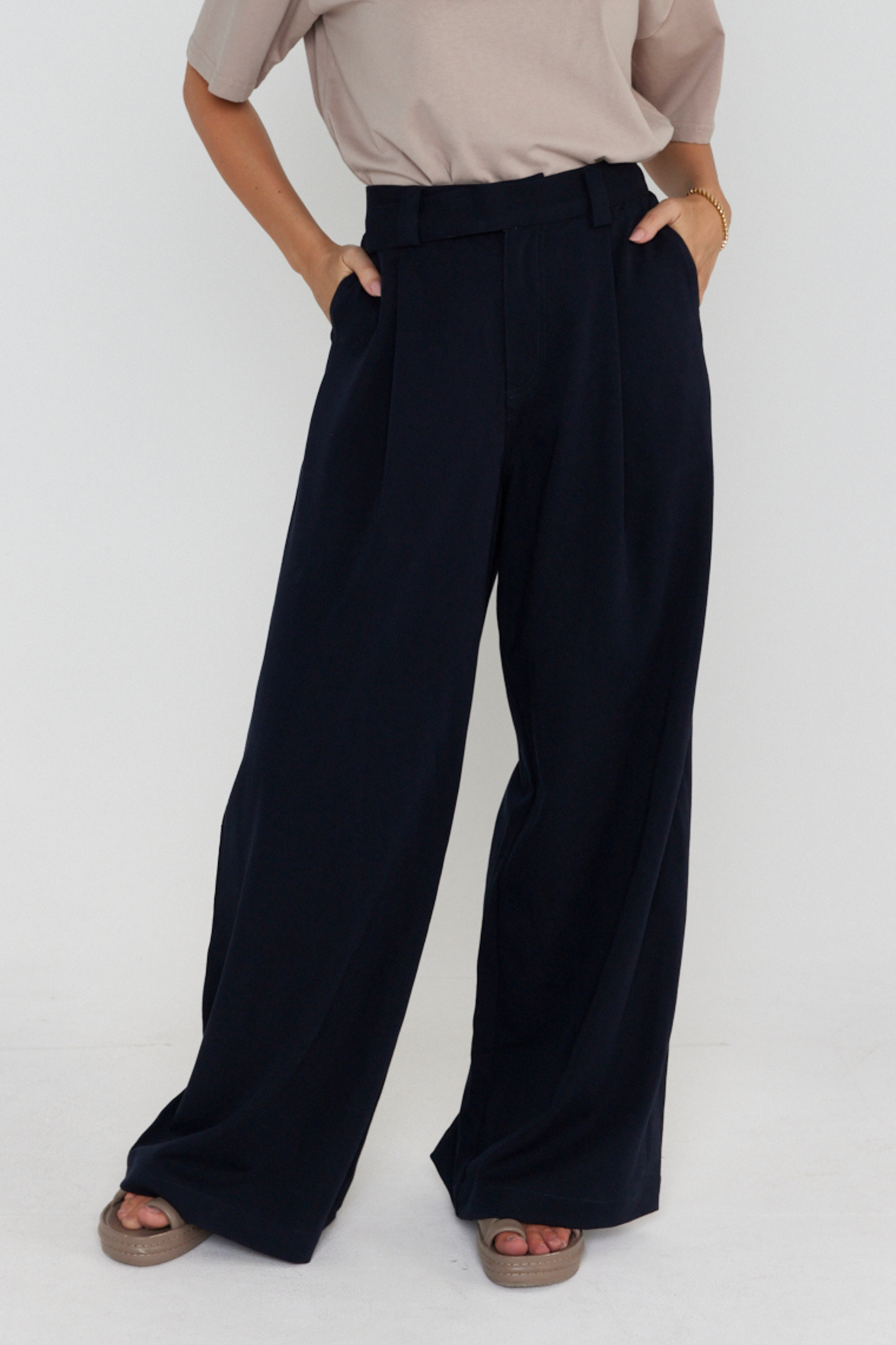 SUKOS Pants Navy