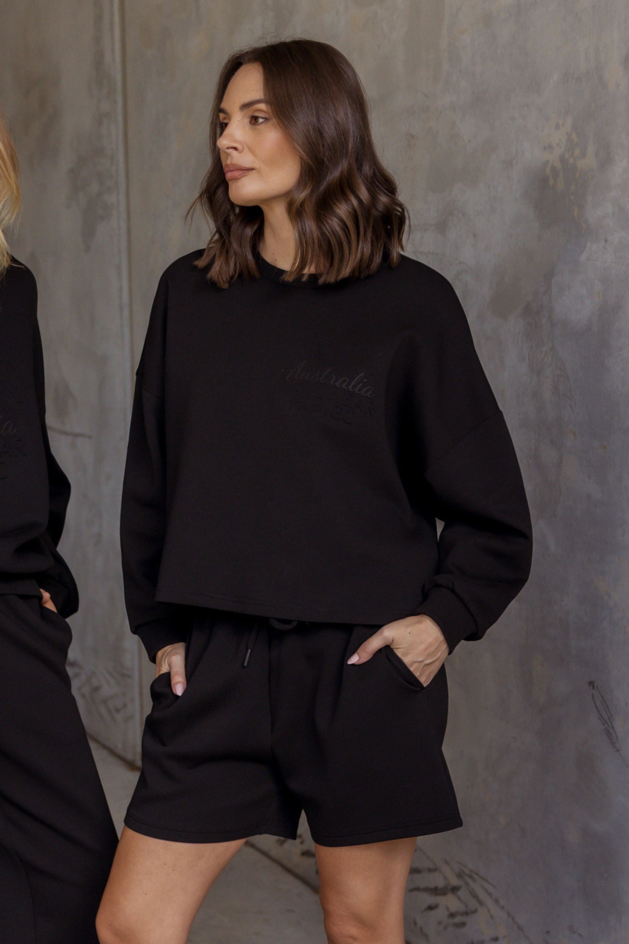 NODE Shorts Black