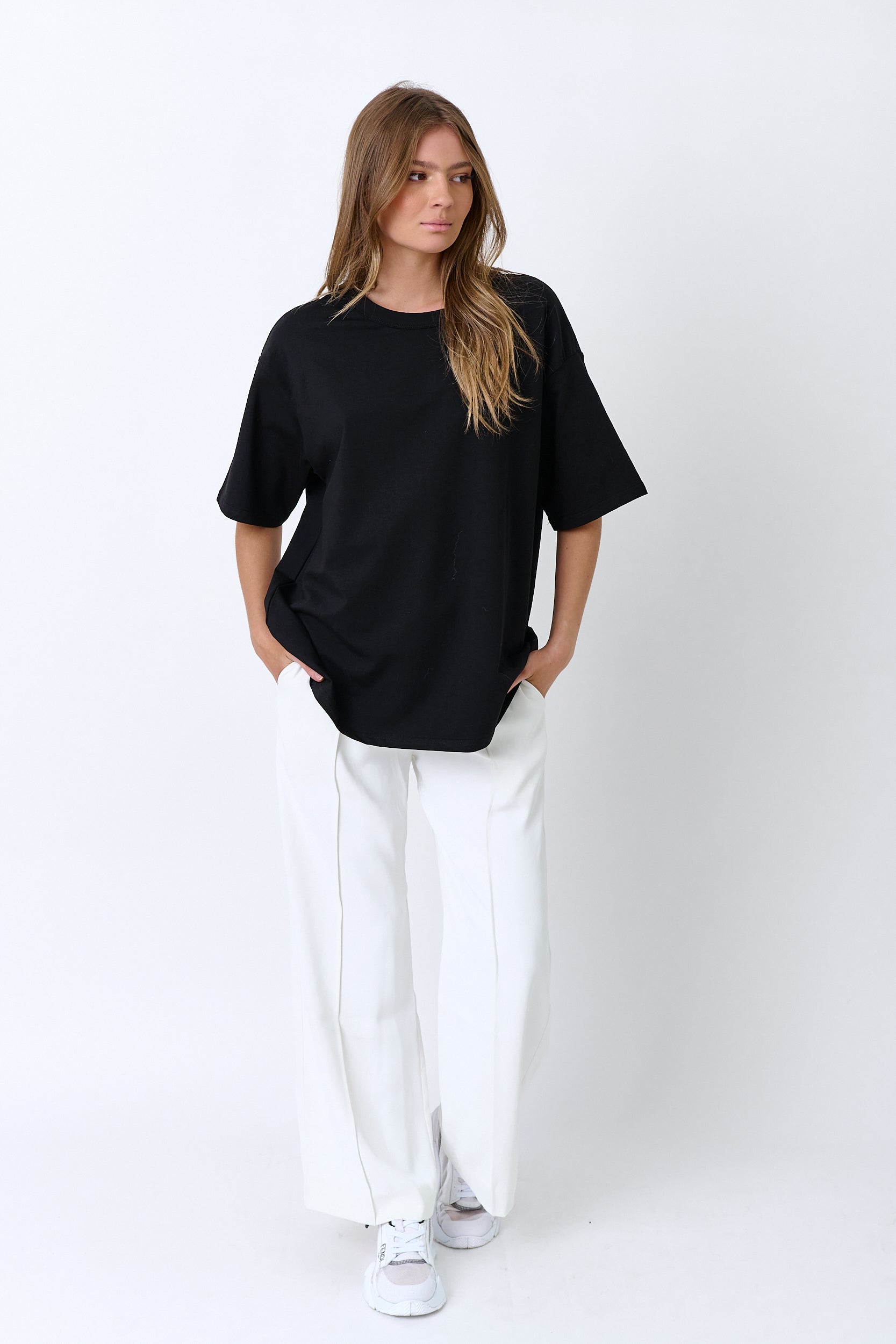 LOLO T-Shirt Black