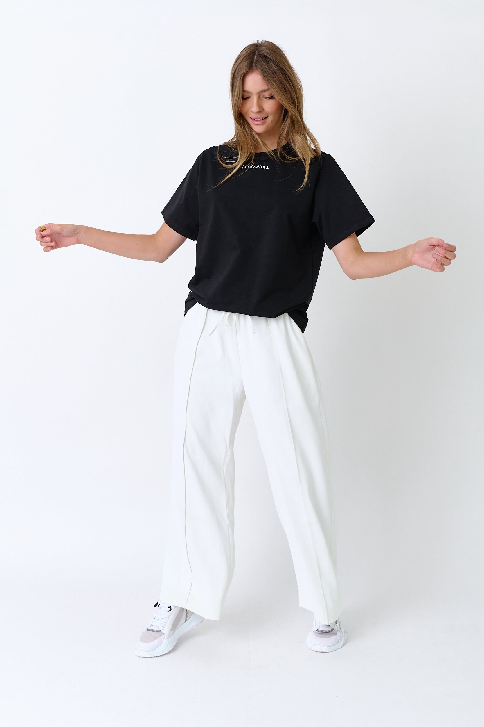 LOLO T-Shirt Black