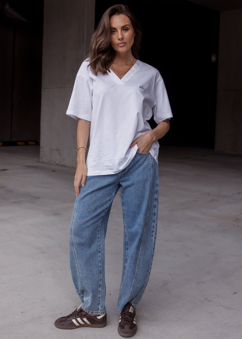 AVARA V-Neck T-Shirt White - campaign full body