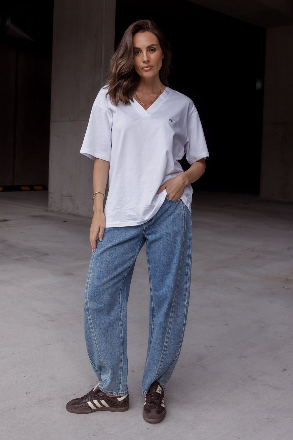 AVARA V-Neck T-Shirt White - campaign full body