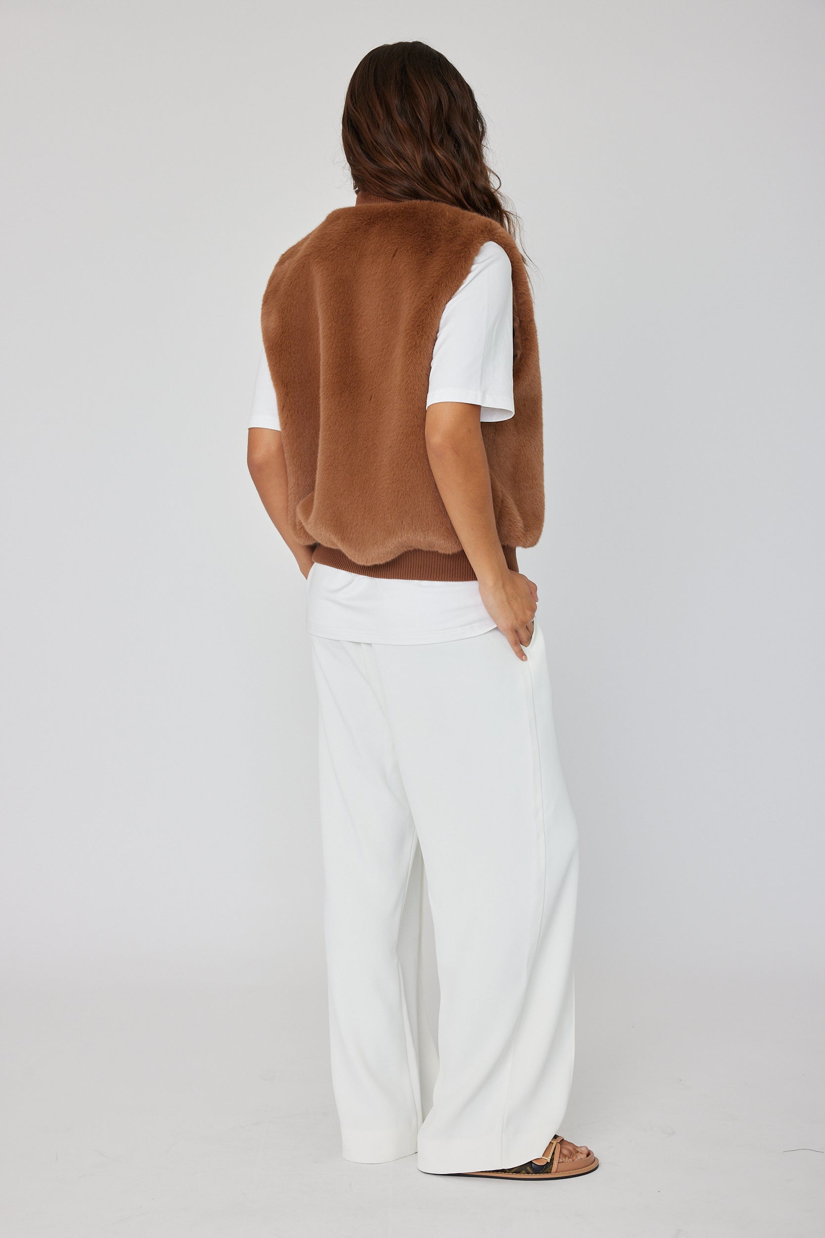 MAGDALENA Faux Vest Chestnut