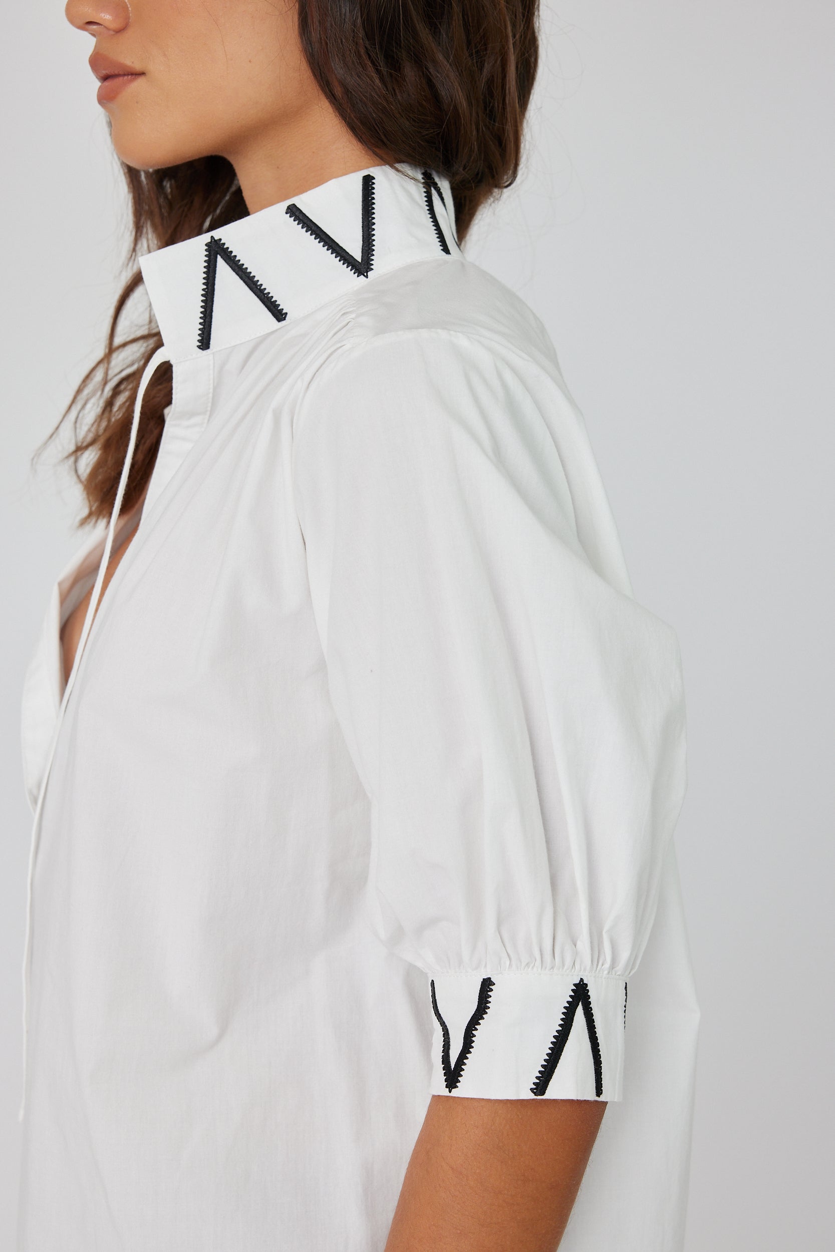 ROBERTO Blouse White